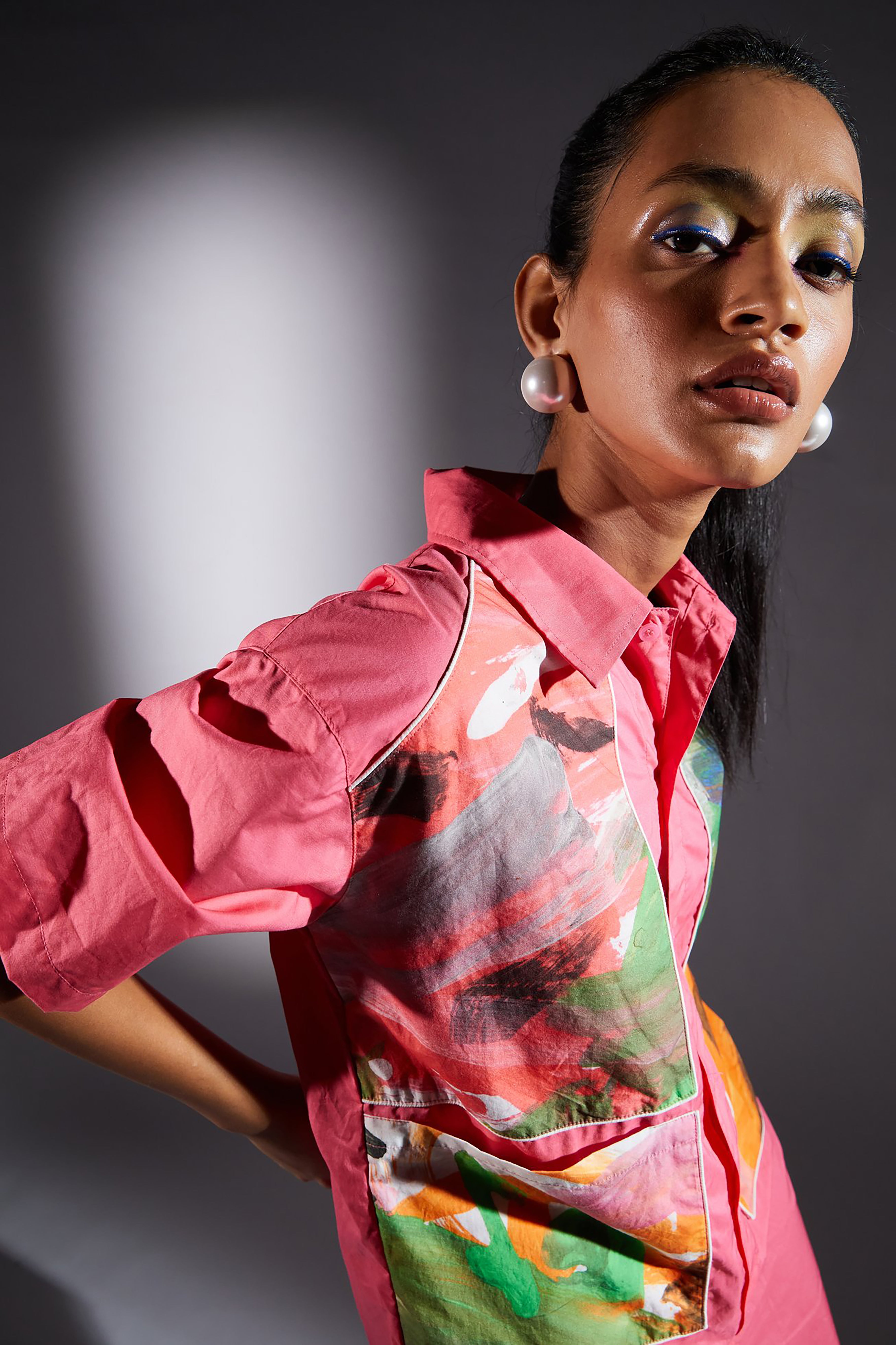 Abstract Dress Modelling Abstract Universe Dress – ADK